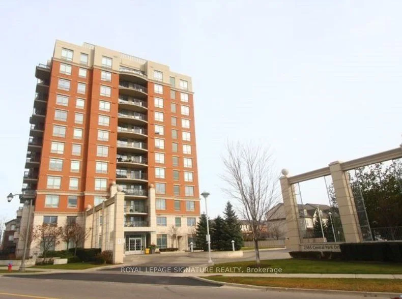 Condo Apartment in Oakville