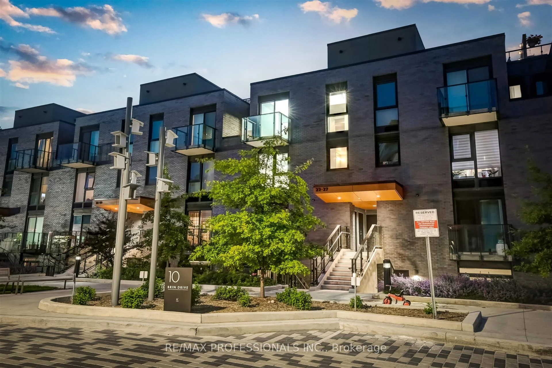 Condo Townhouse in Toronto