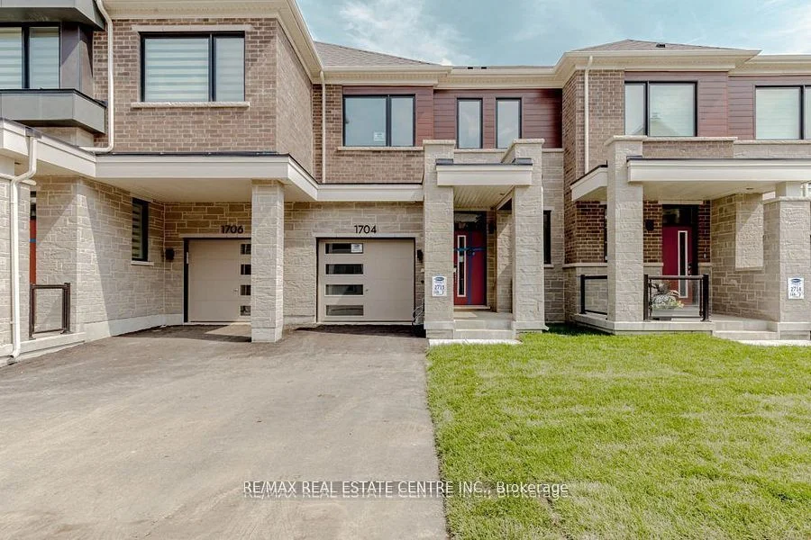 Att/Row/Townhouse in Milton