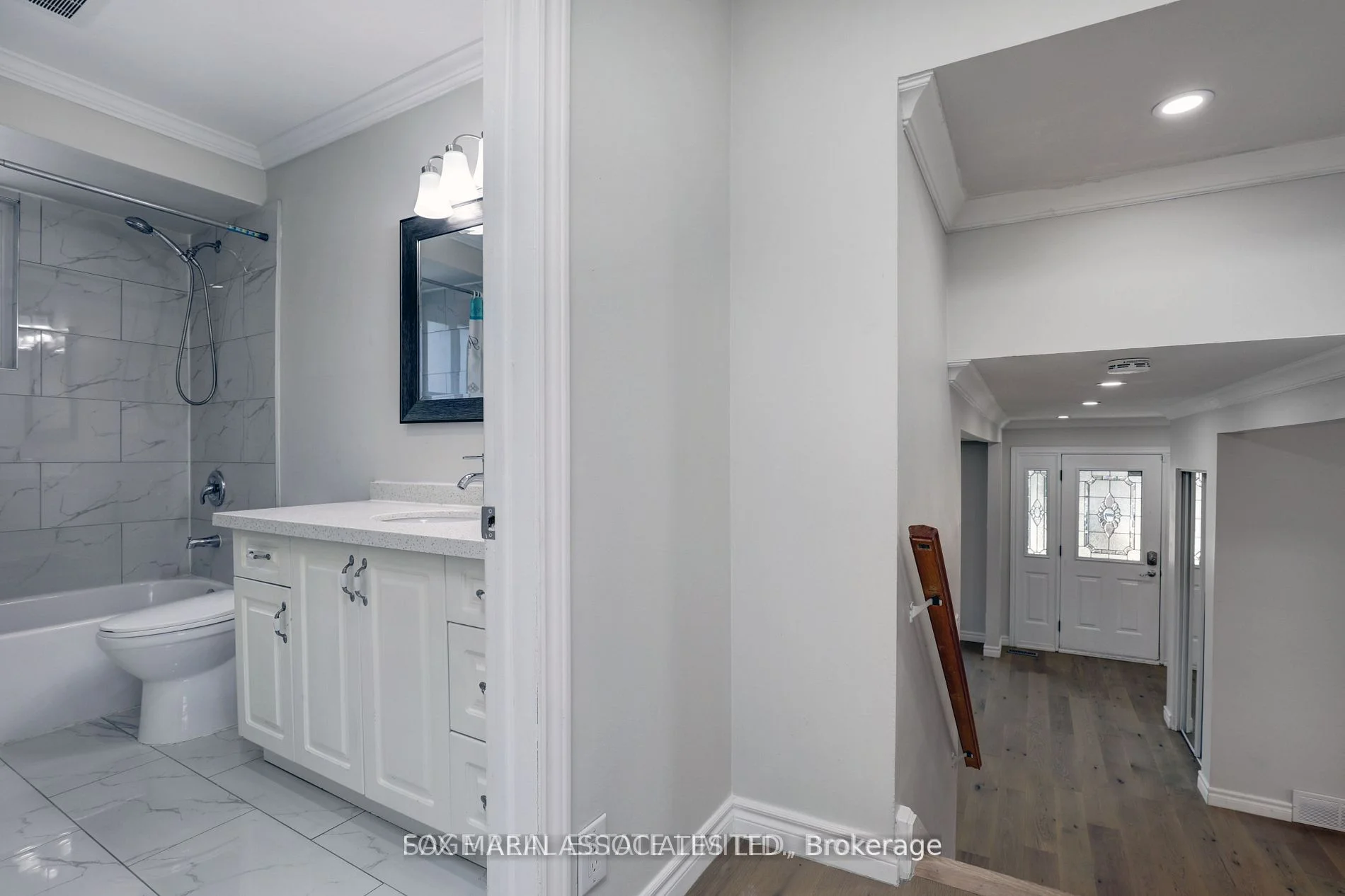 1199 Fairdale Drive, Mississauga, ON L5C 1K3