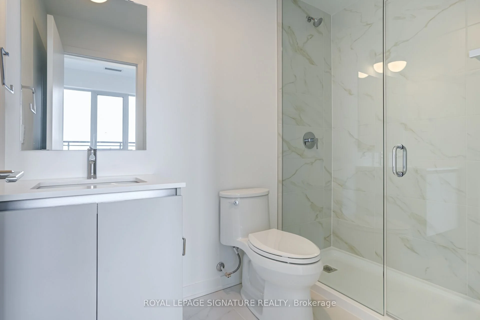 405 Dundas Street W 237, Oakville, ON L6M 5P9