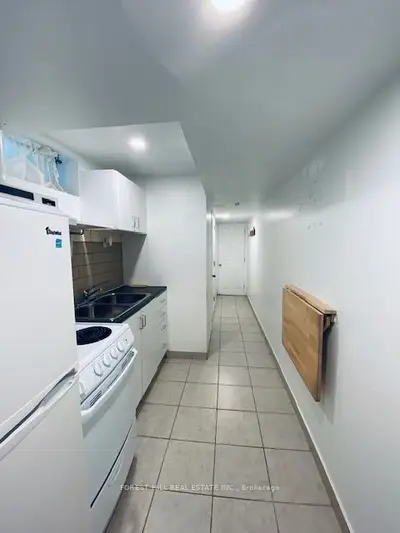 20 Lapp Street Bsmt, Toronto W03, On M6n 3w6