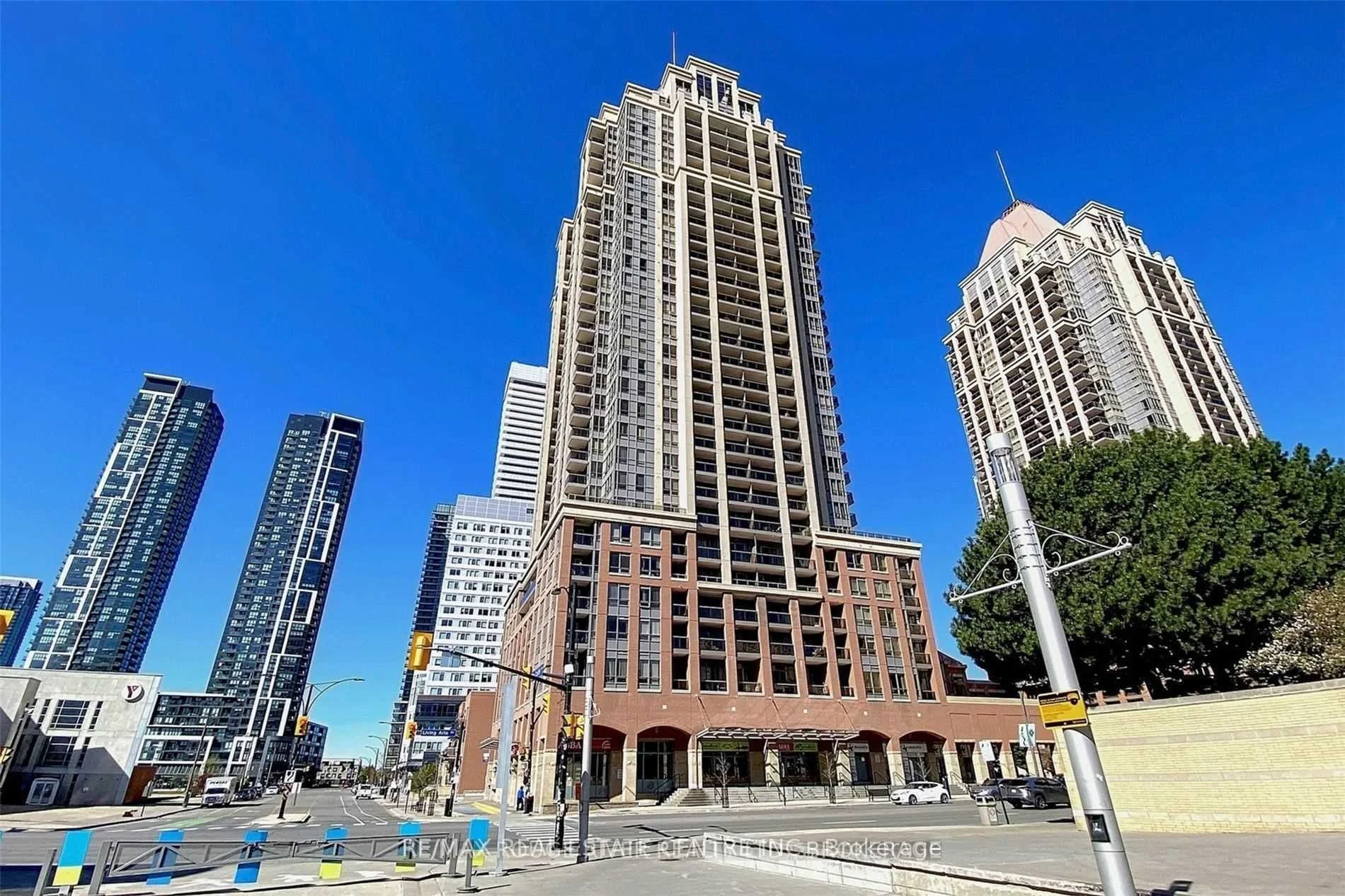 Condo Apartment in Mississauga