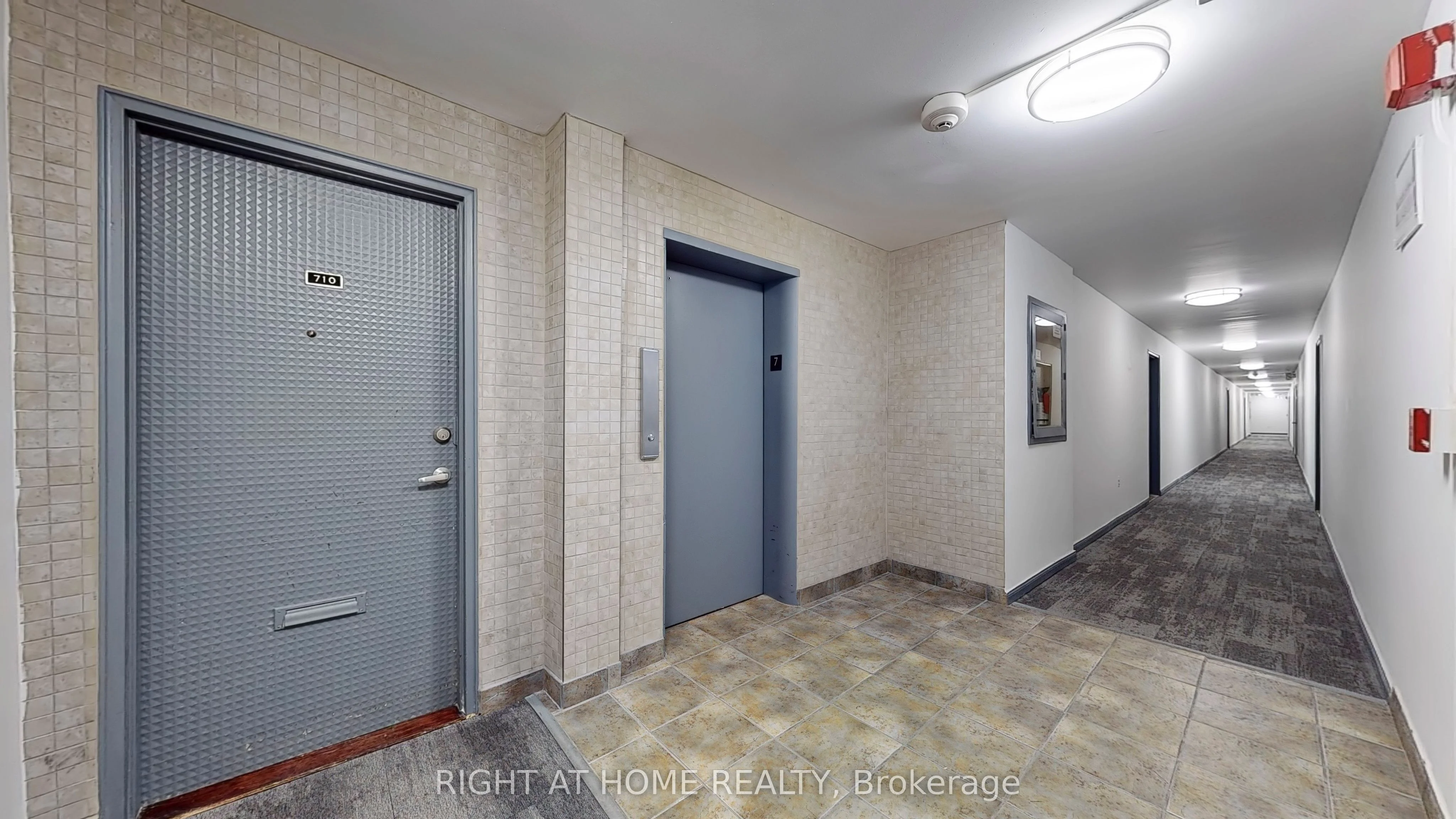 675 Martin Grove Road 710, Toronto W08, ON M9R 3T5