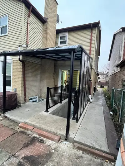 Detached in Brampton