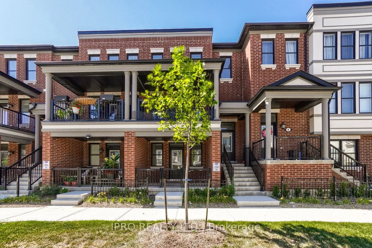 Att/Row/Townhouse in Milton