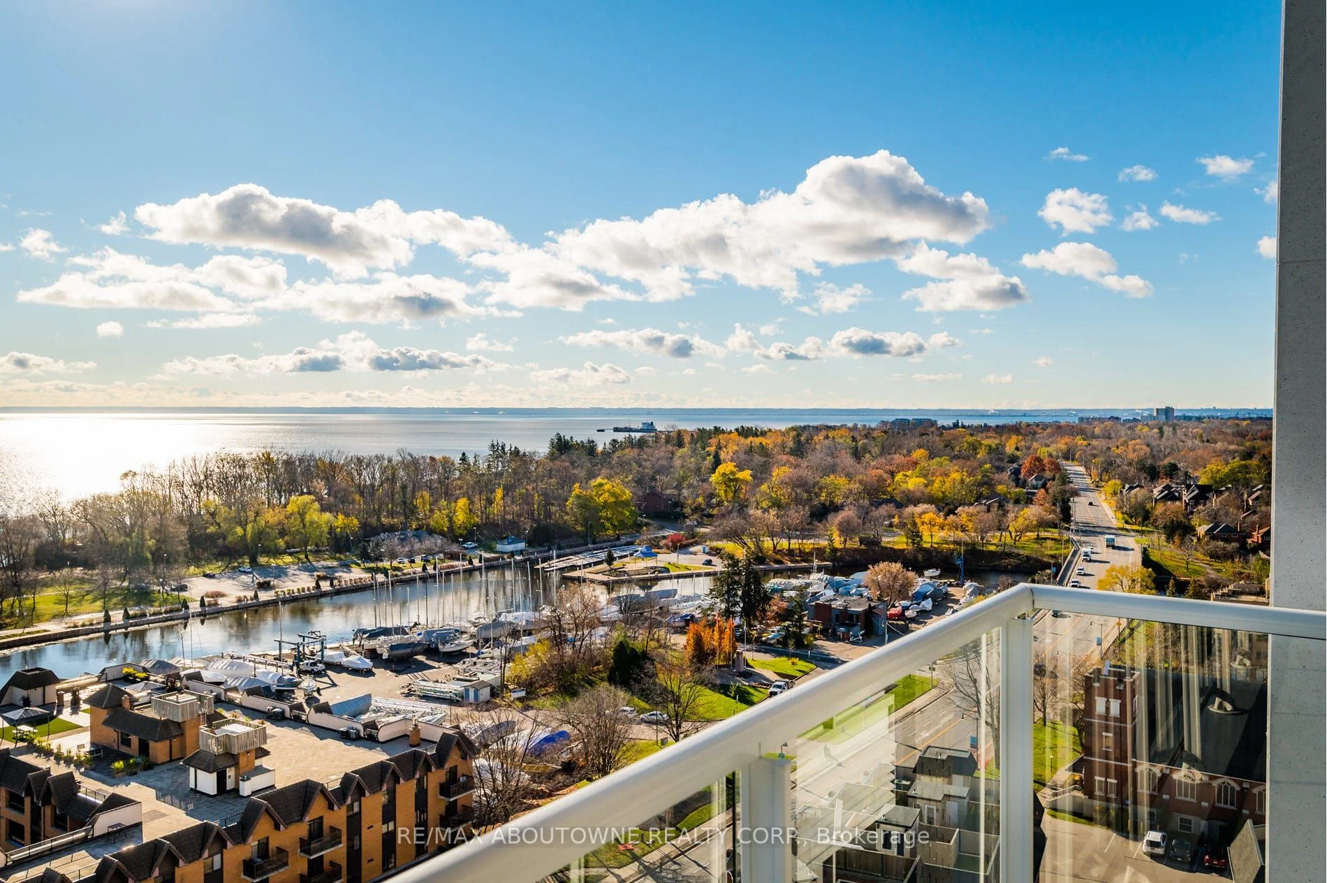 125 Bronte Road A0502, Oakville, On L6l 3c1