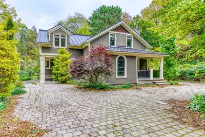 Detached in Oakville