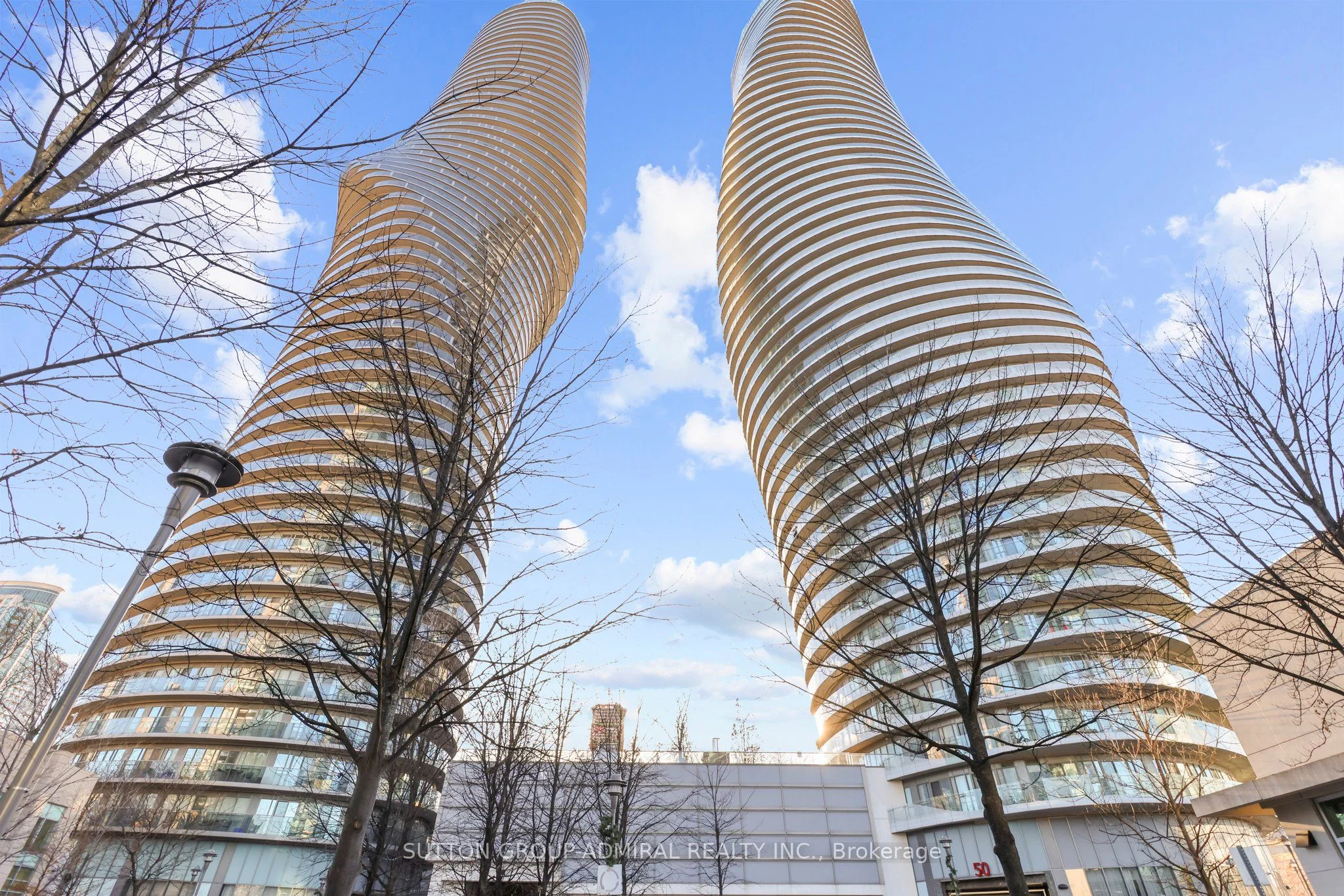 Condo Apartment in Mississauga