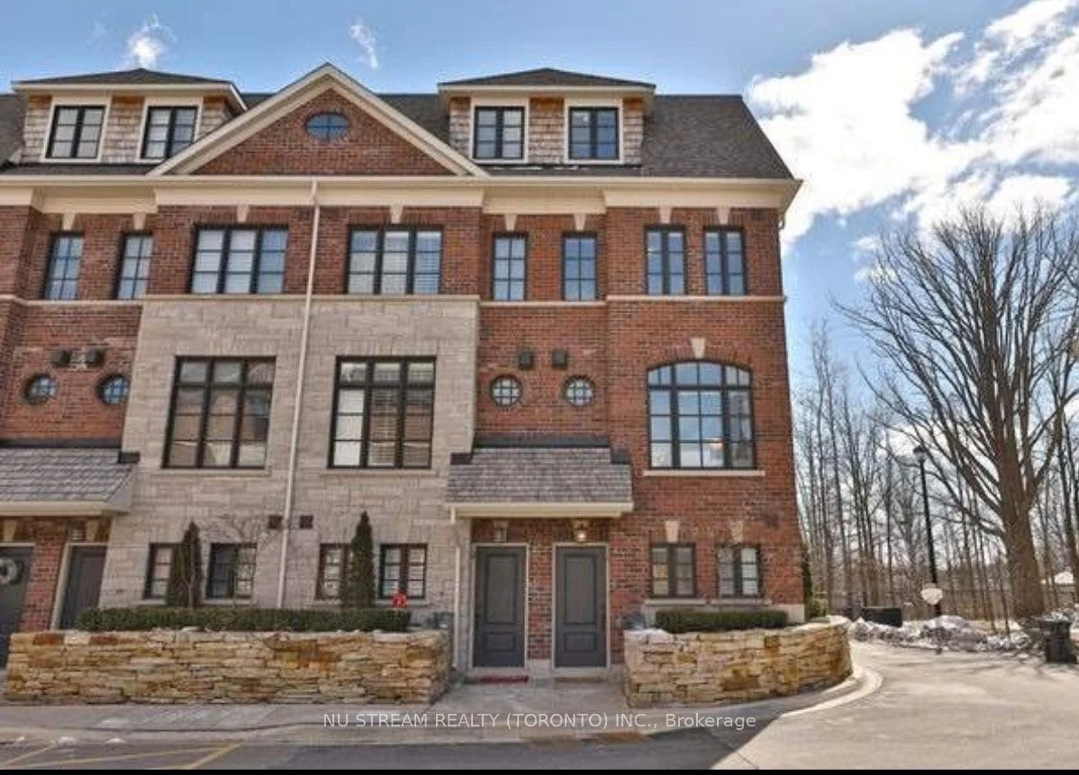 Condo Apartment in Mississauga