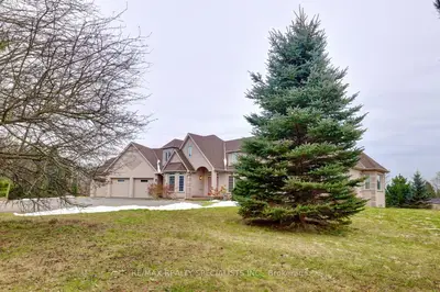 Detached in Halton Hills