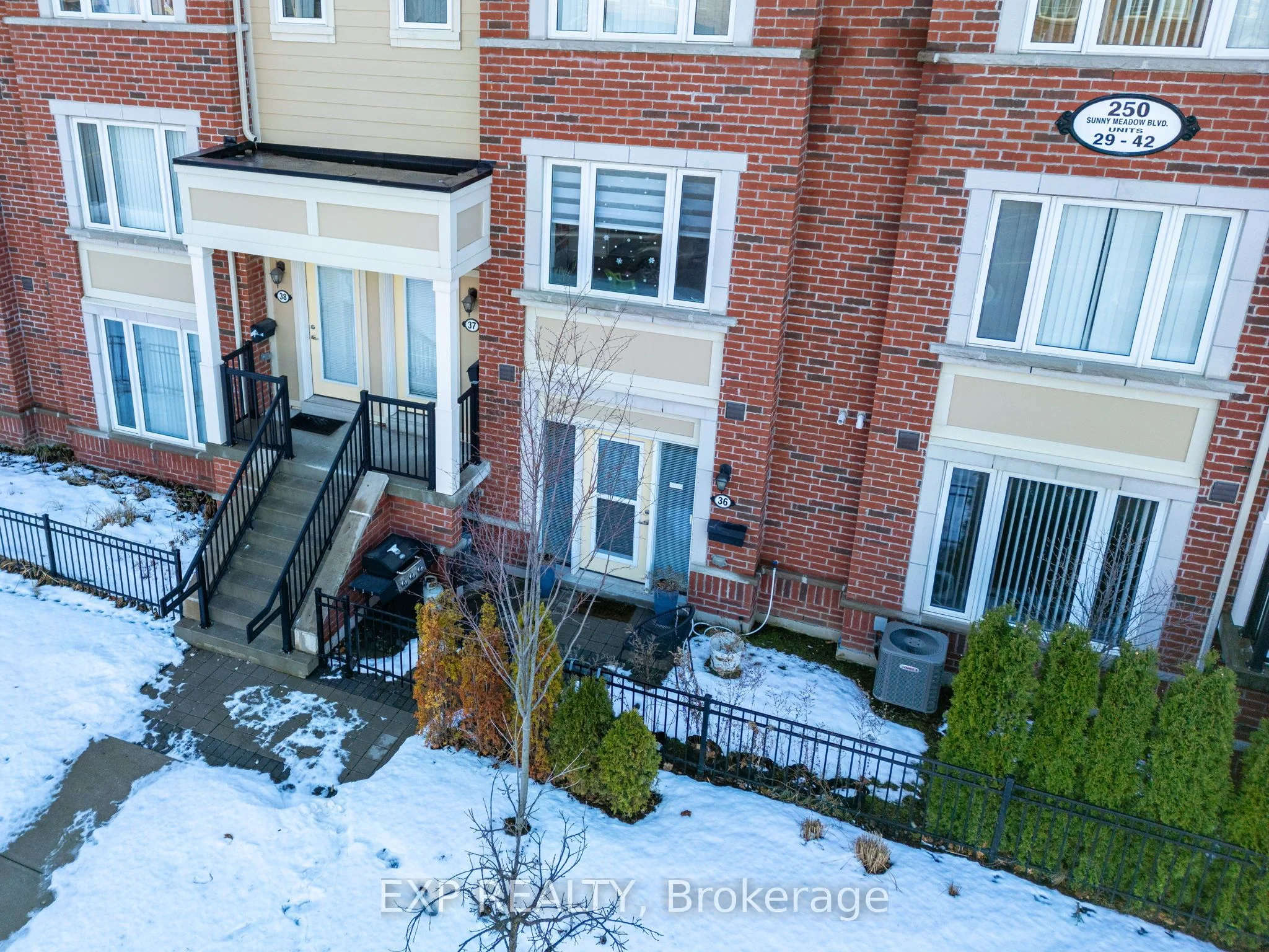 Condo Townhouse in Brampton