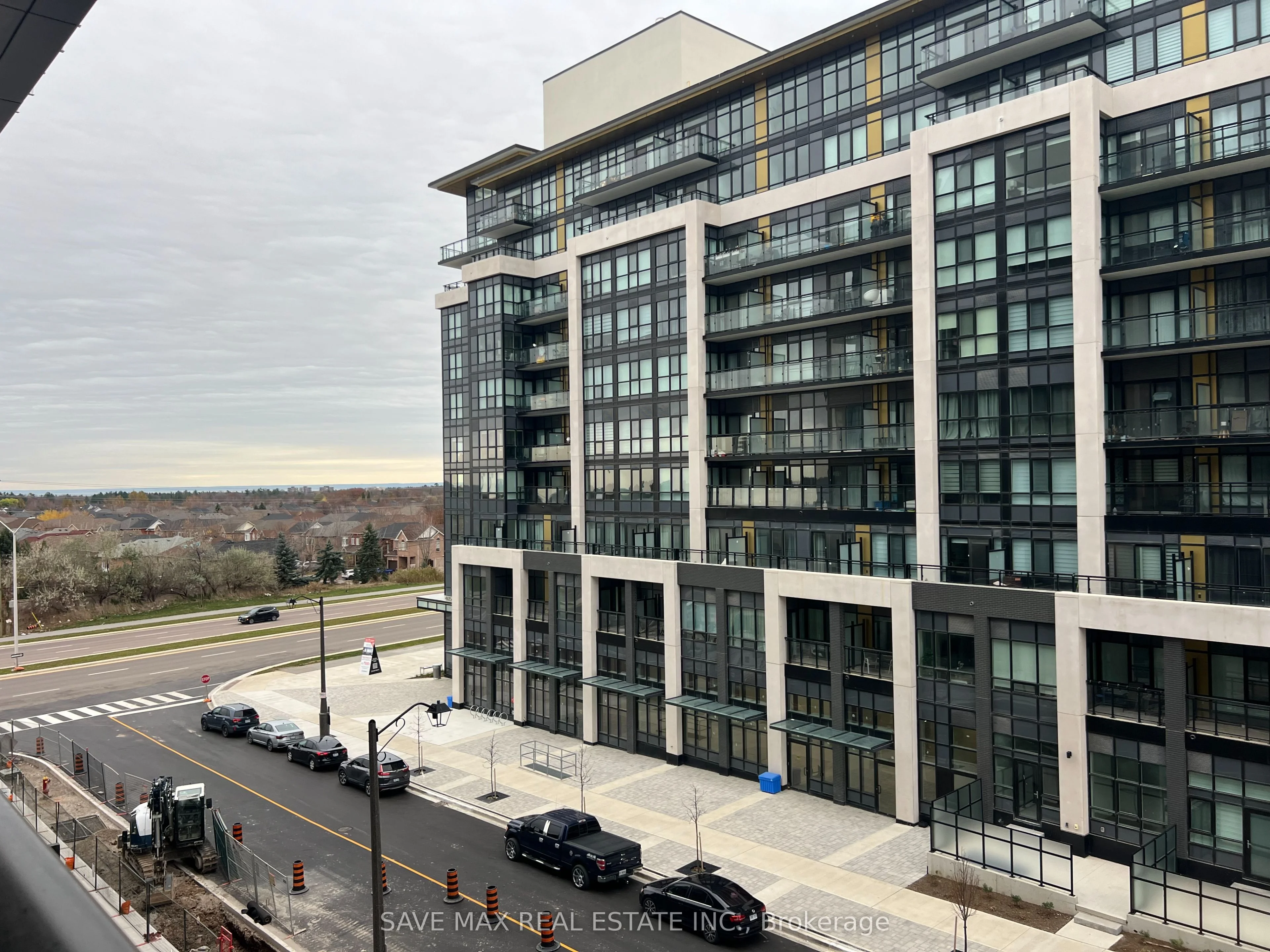 395 Dundas Street W 424, Oakville, On L6m 5r8
