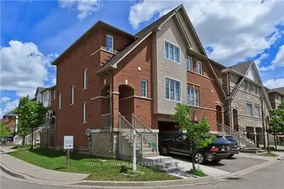 7155 Magistrate Terrace 155, Mississauga, On L5w 1y9