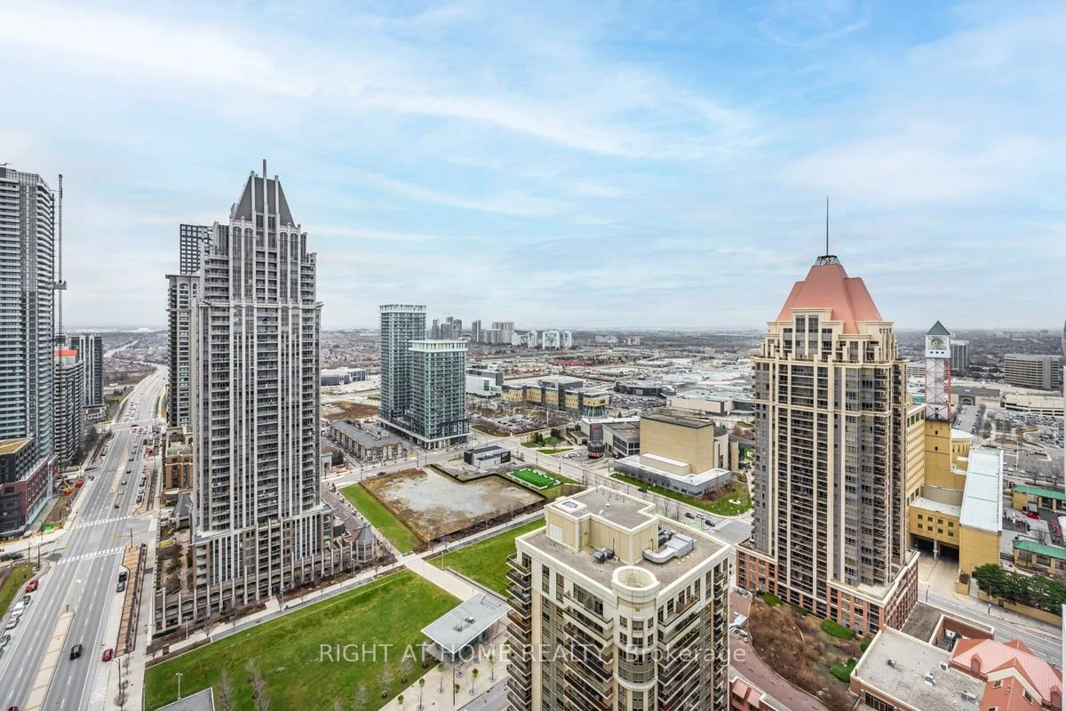 4065 Confederation Parkway 3003, Mississauga, ON L5B 4N1