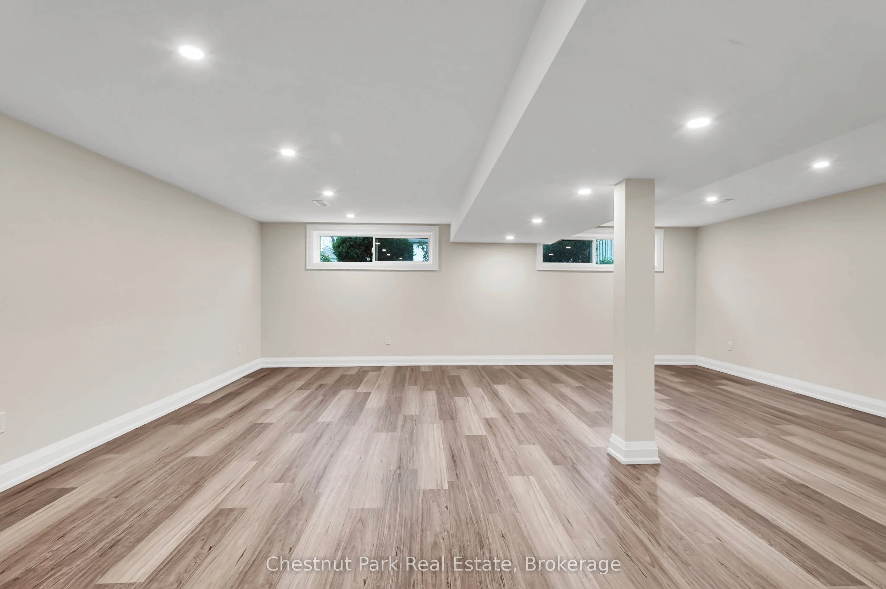 1542 Glen Rutley Circle, Mississauga, ON L4X 1Z9