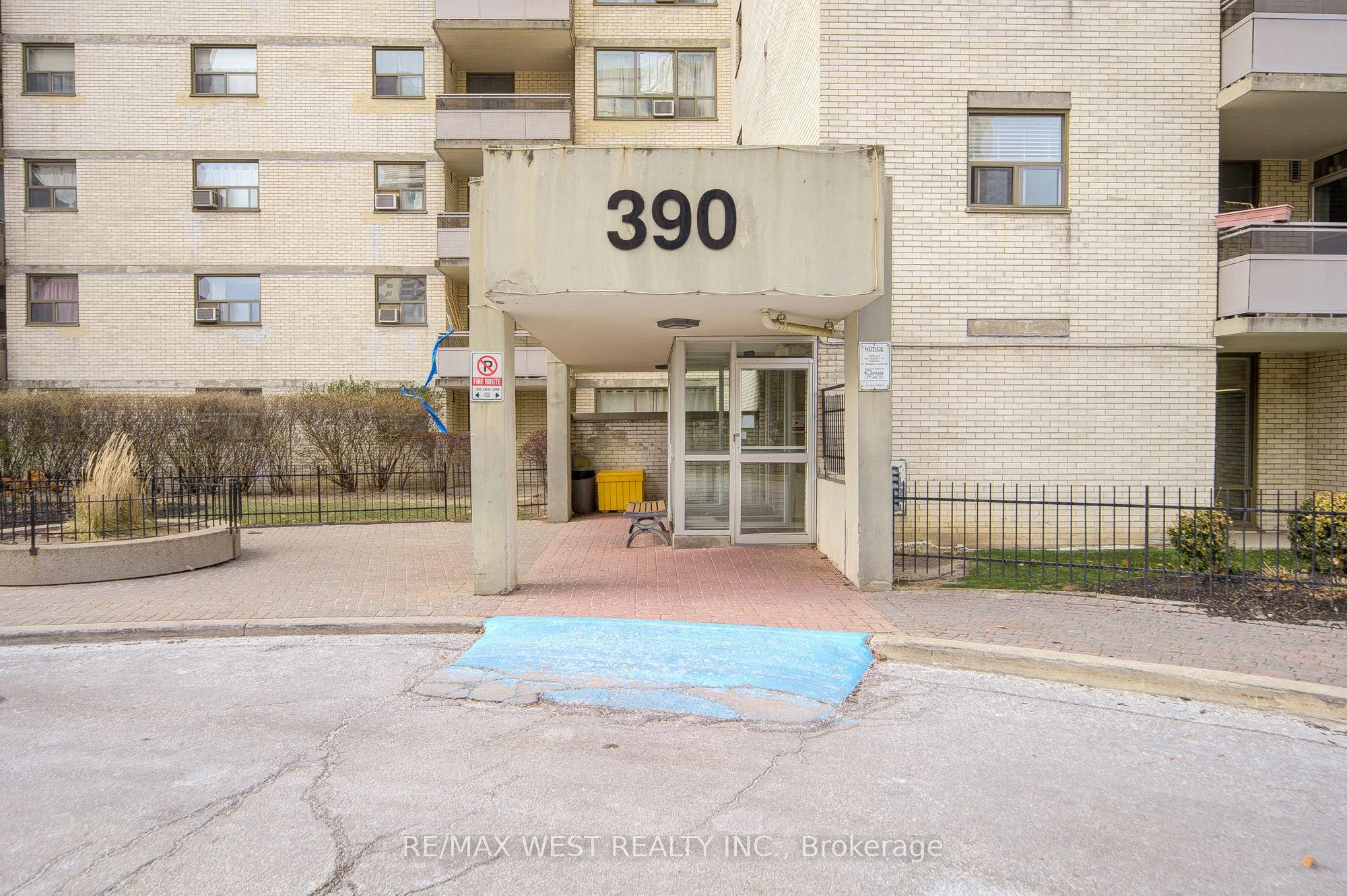 Condo Apartment in Toronto