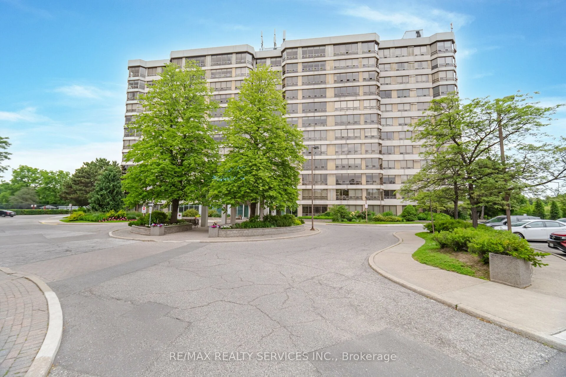 Condo Apartment in Brampton