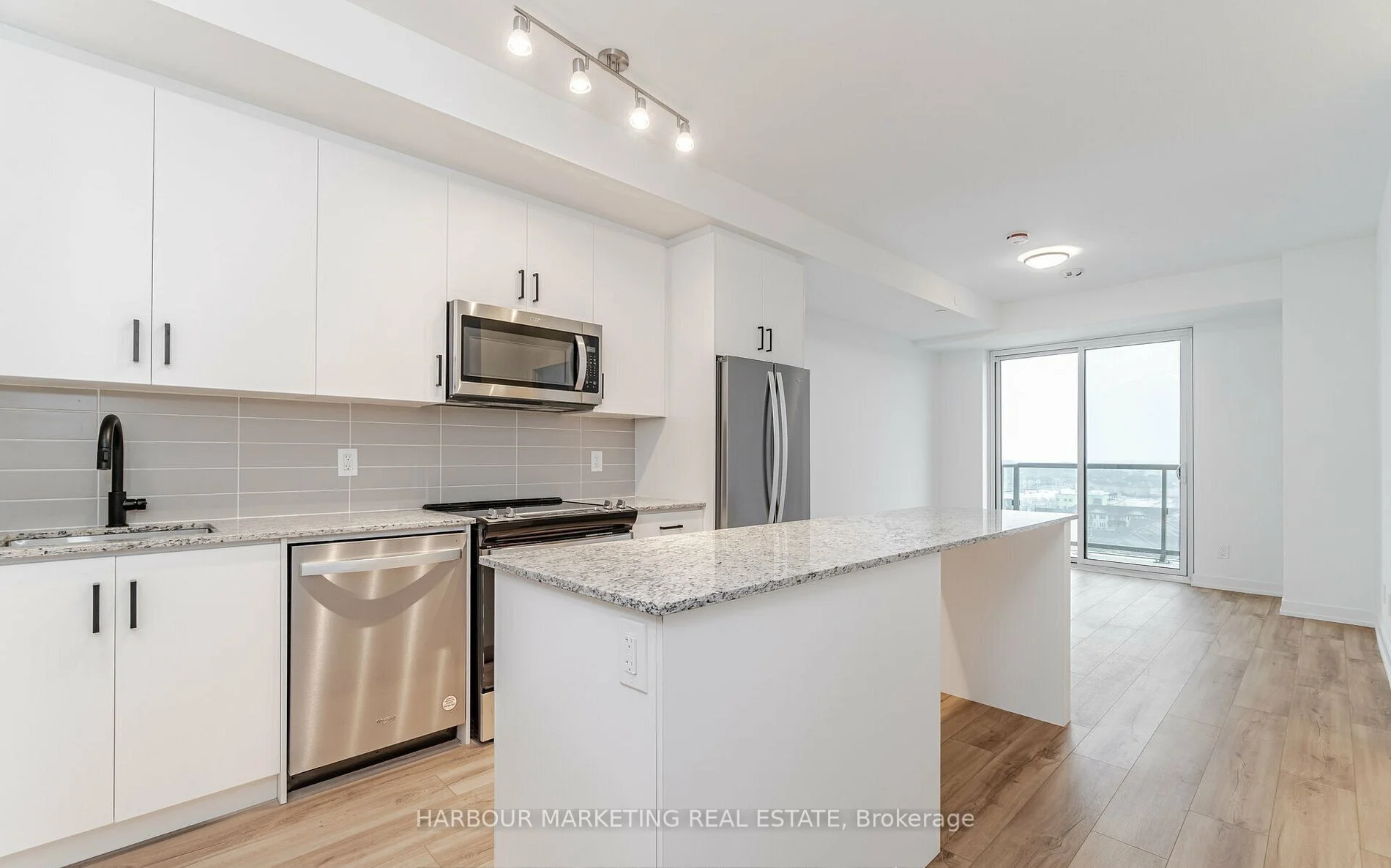 345 Wheat Boom Drive 1010, Oakville, On L6h 7x4