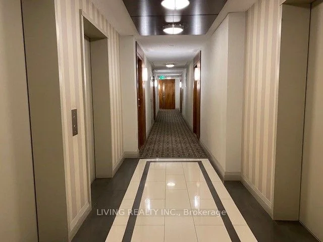 55 Strathaven Drive 1513, Mississauga, ON L5R 4G9
