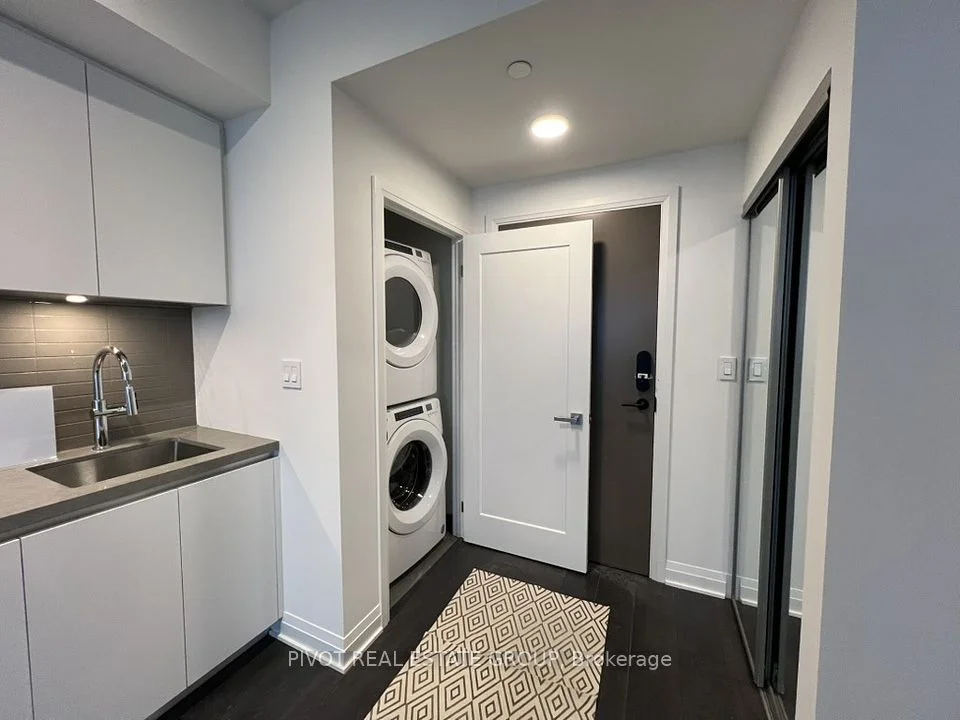 4023 The Exchange 2005, Mississauga, ON L5B 0N4