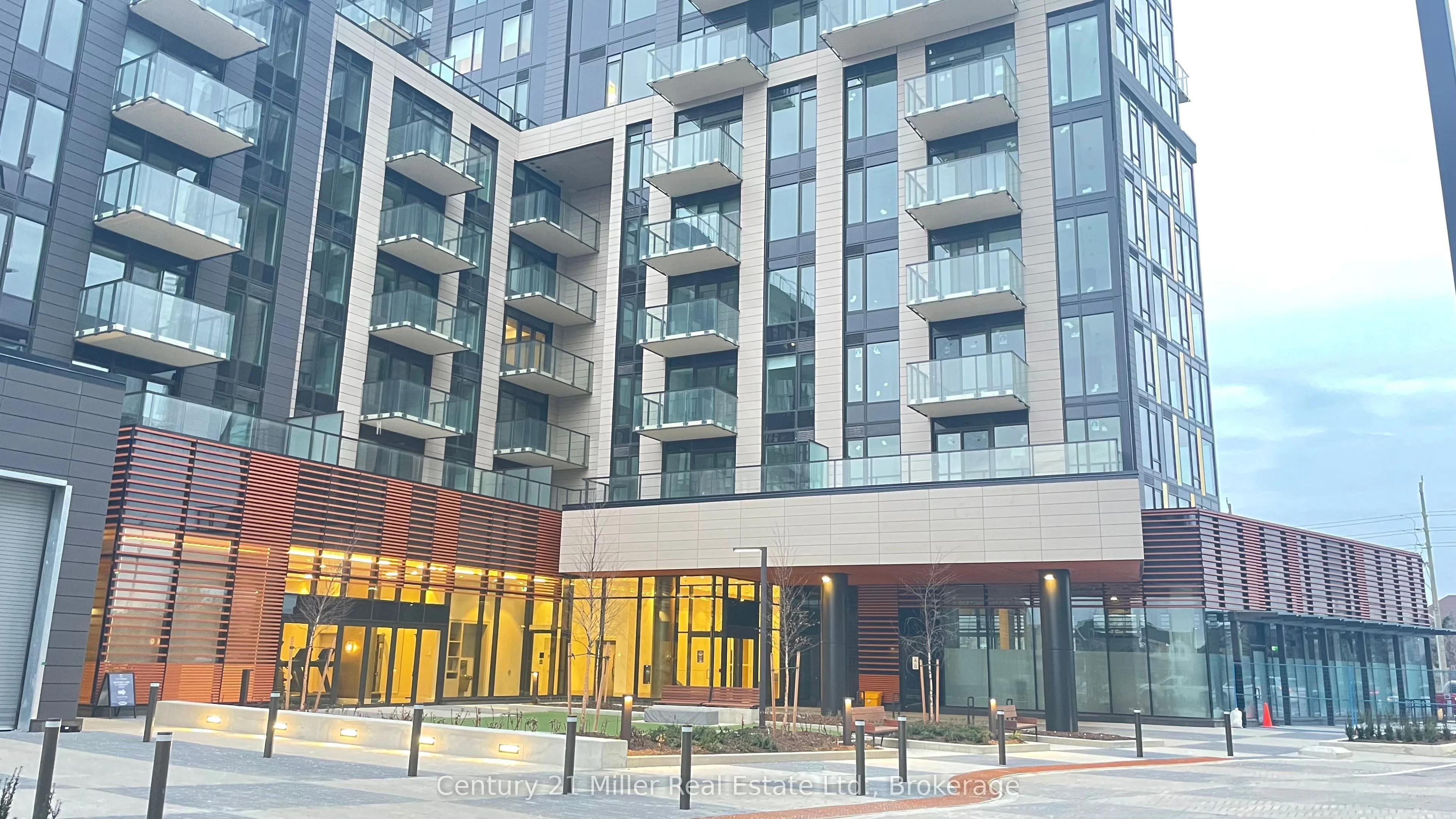 Condo Apartment in Oakville