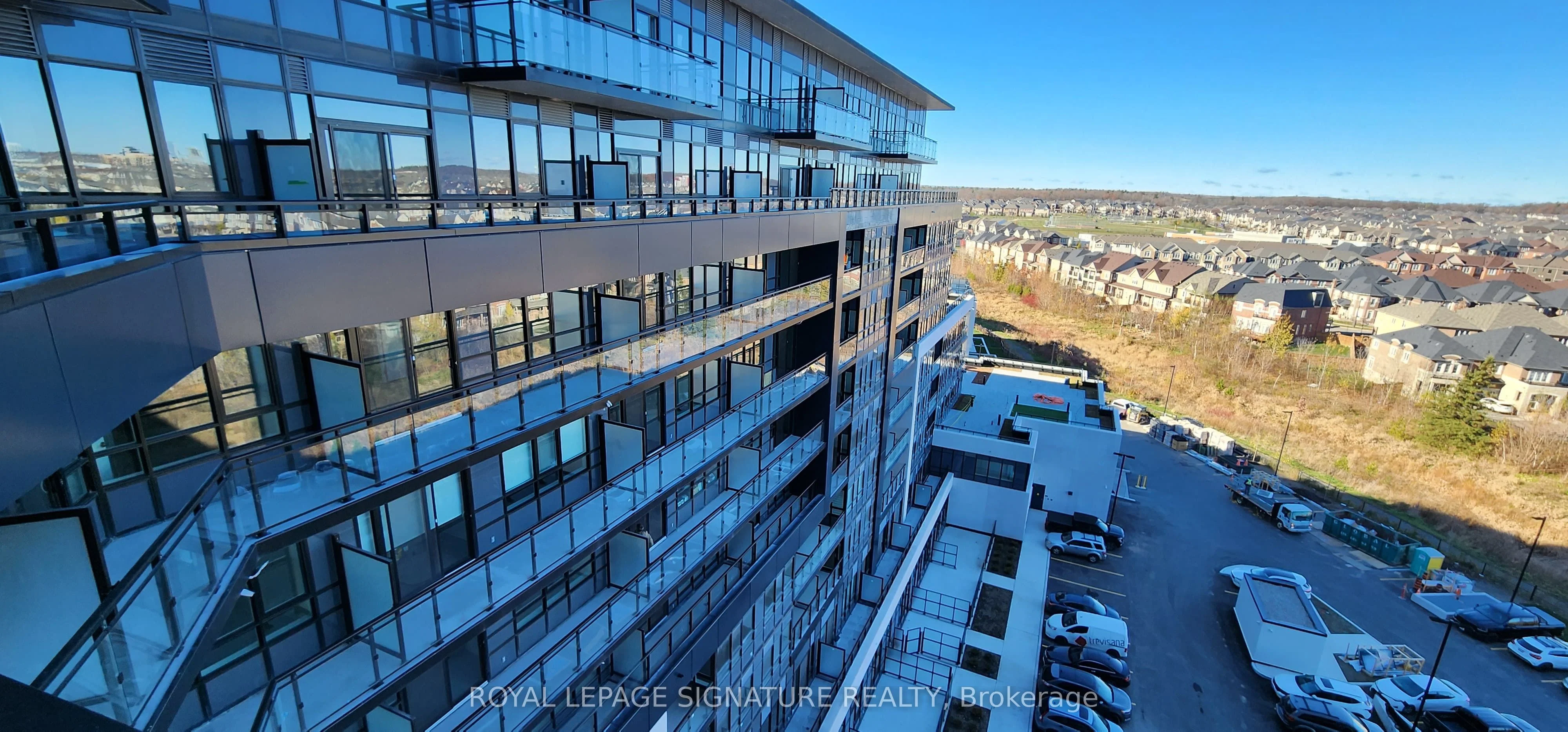 395 Dundas Street W Lph 02, Oakville, On L6m 4m2