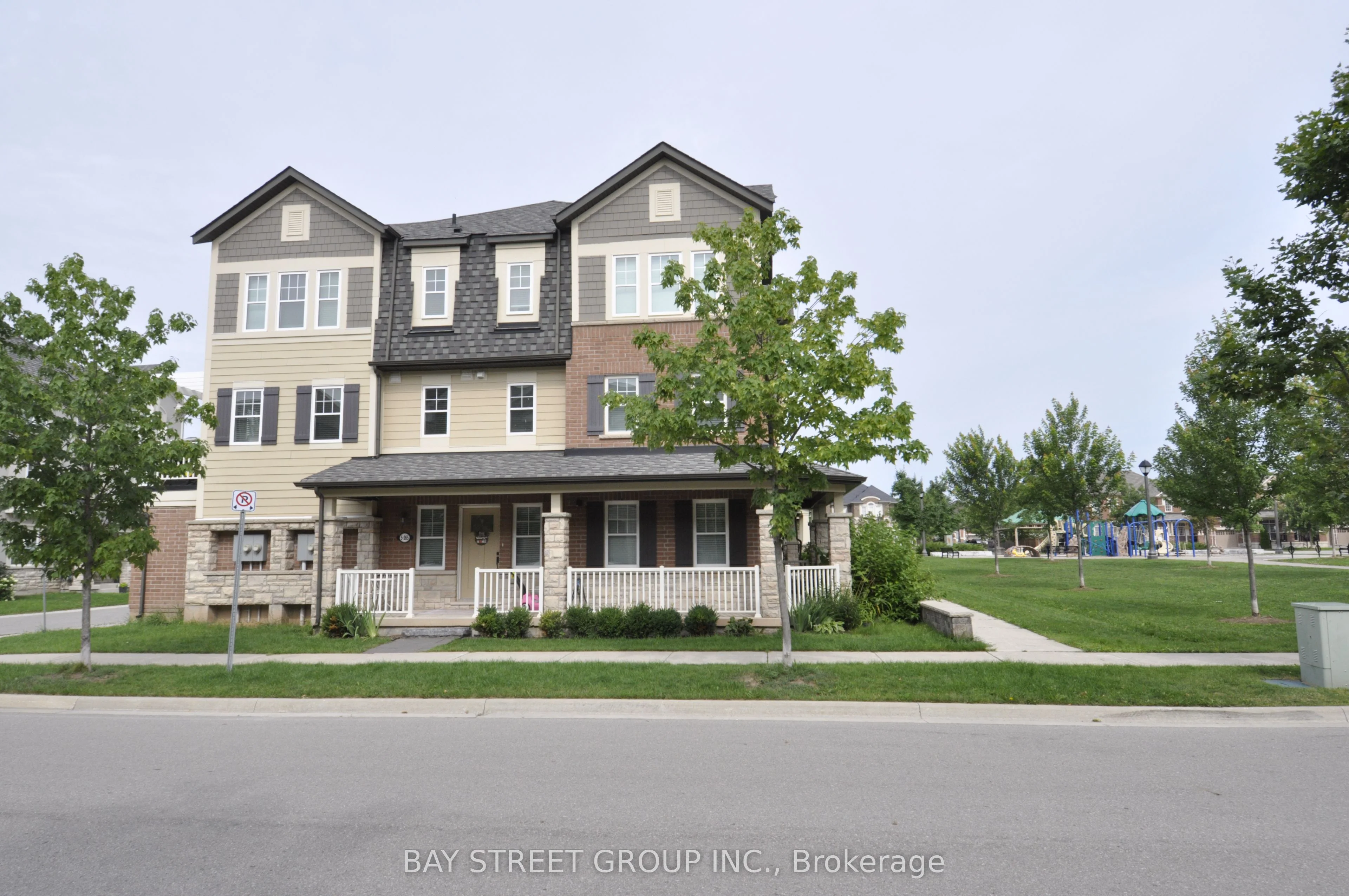265 Ellen Davidson Drive 5, Oakville, On L6m 0v4