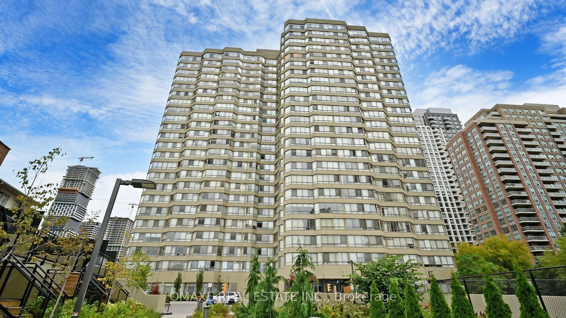 Condo Apartment in Mississauga