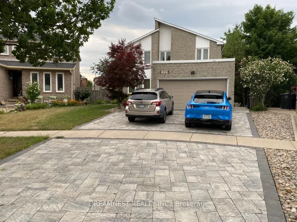 Detached in Mississauga