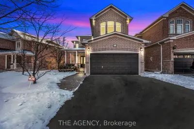 Detached in Oakville