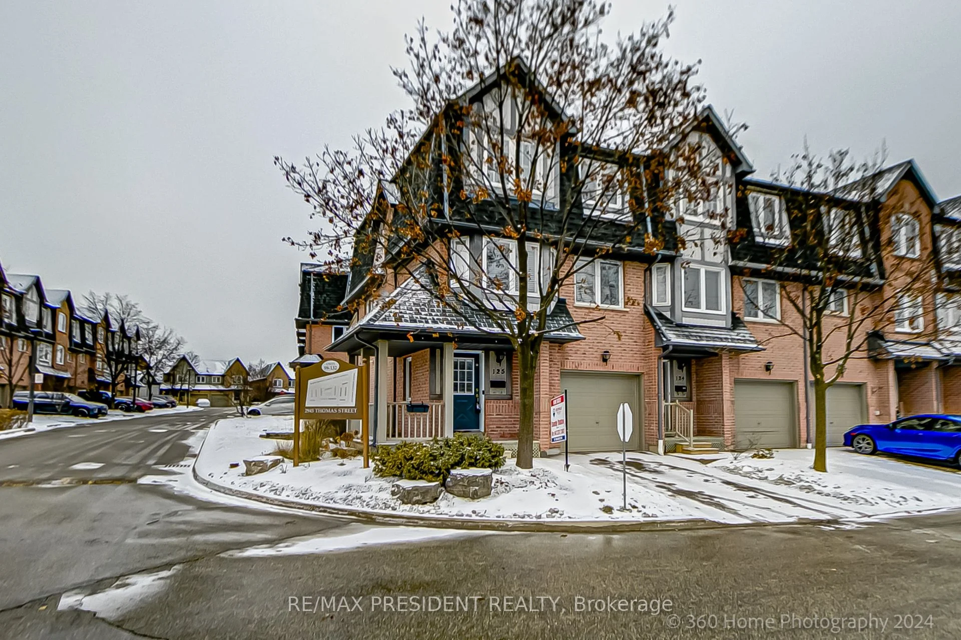 Condo Townhouse in Mississauga