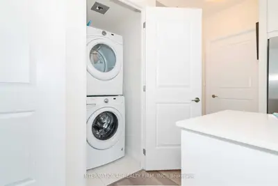5025 Four Springs Avenue 1109, Mississauga, On L5r 0g5
