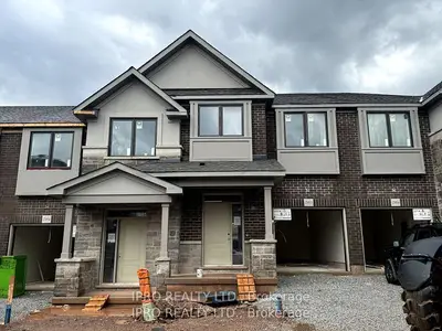 Att/Row/Townhouse in Oakville