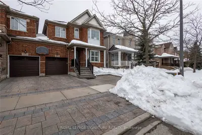3054 Caulfield Crescent, Mississauga, On L5m 6j7