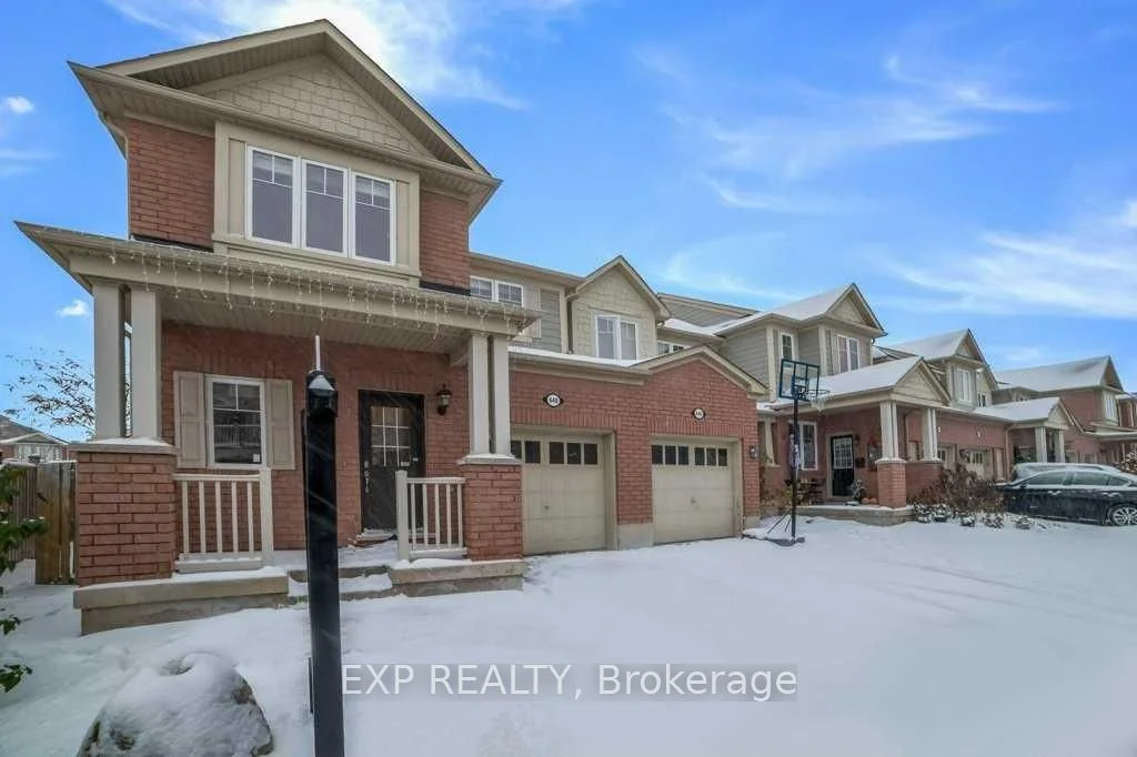 Att/Row/Townhouse in Milton