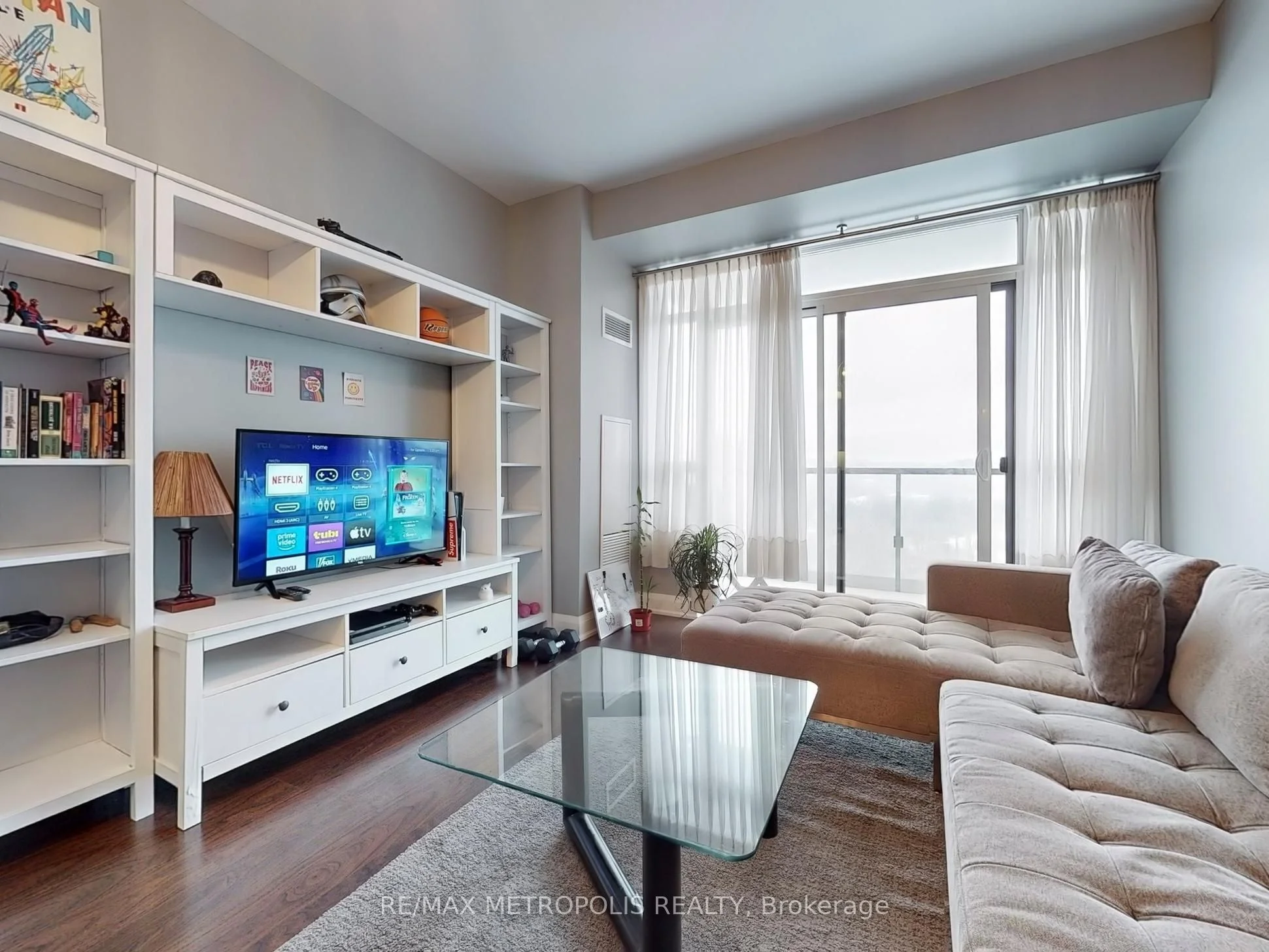 25 Fontenay Court 1009, Toronto W08, ON M9A 0C4