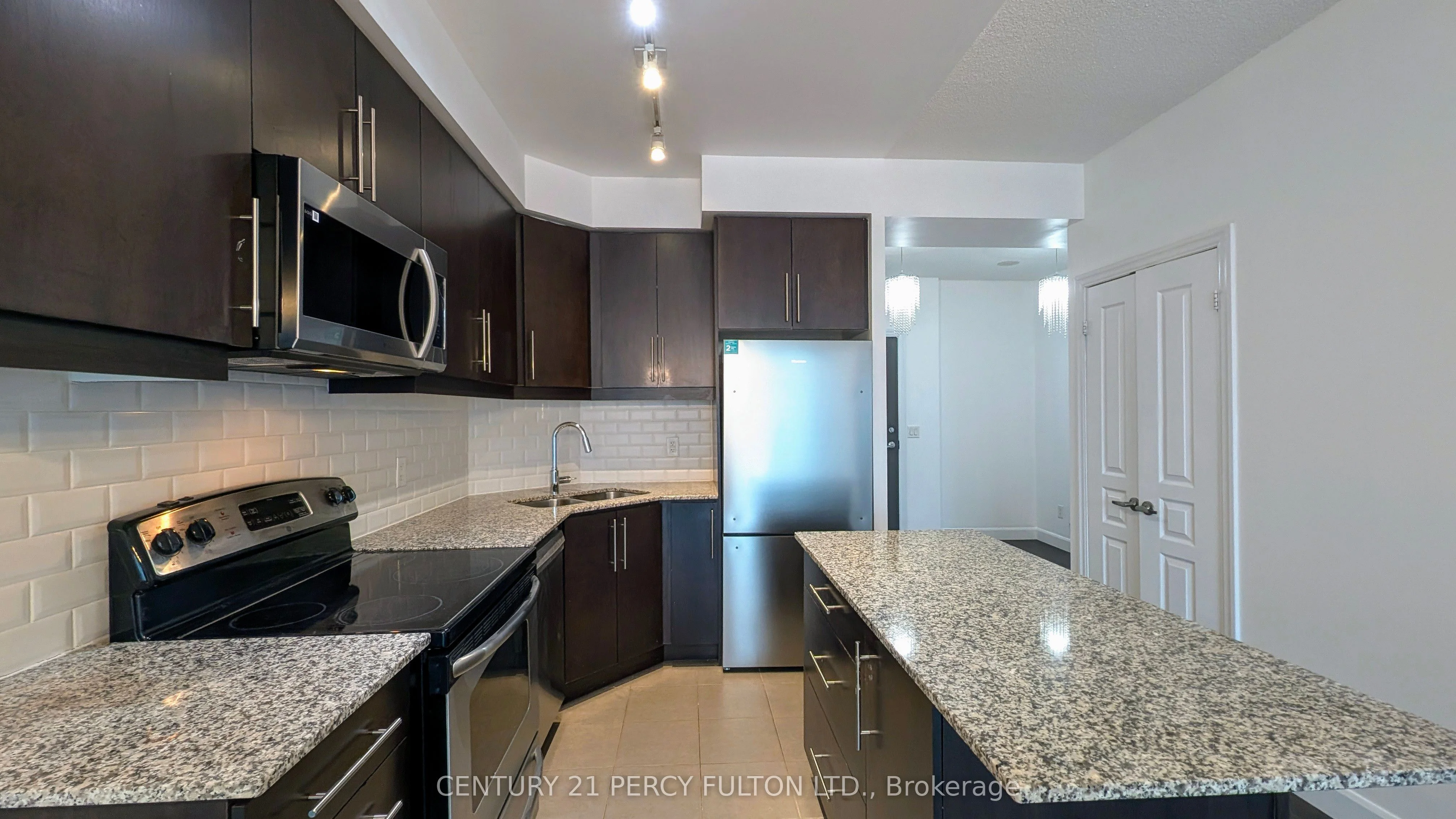 223 Webb Drive 3207, Mississauga, On L5b 0e8
