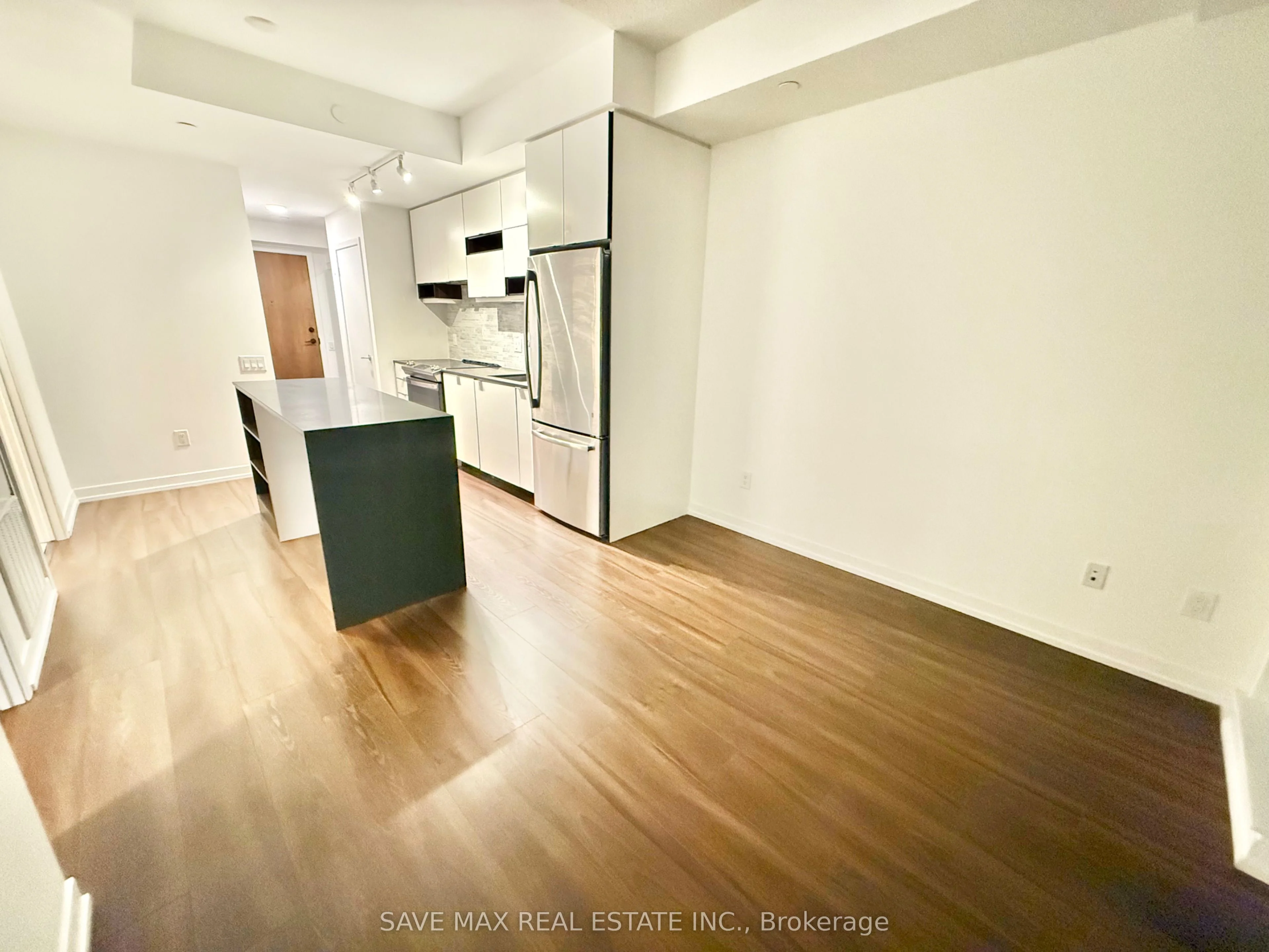 4065 Confederation Parkway 3512, Mississauga, ON L5B 0L4