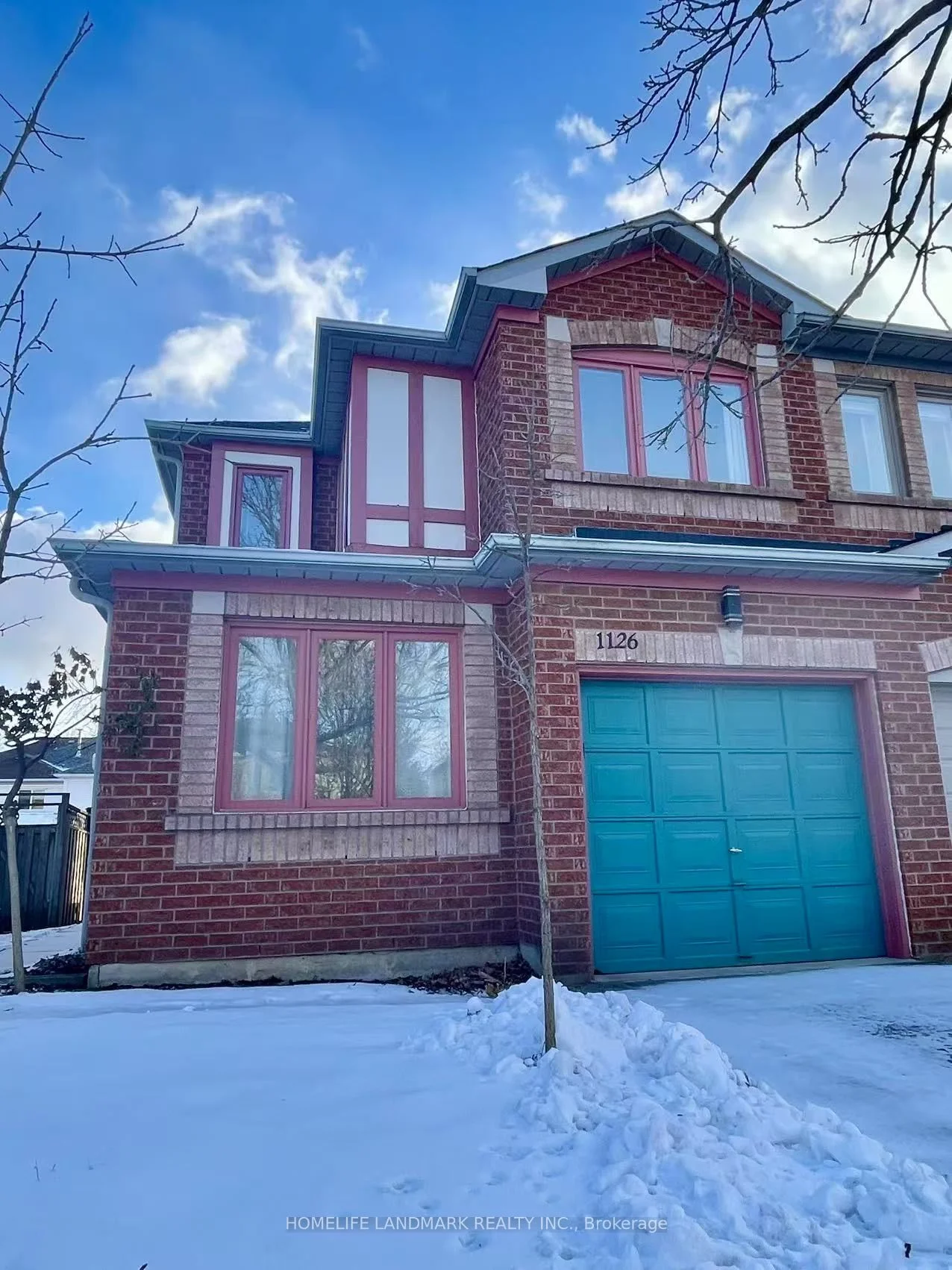 Semi-Detached in Oakville
