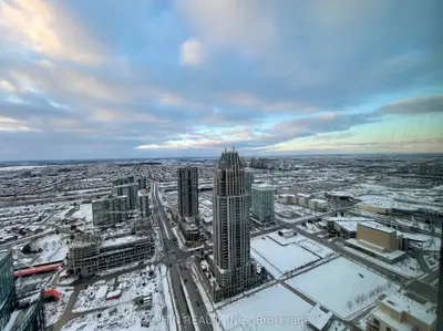 Condo Apartment in Mississauga