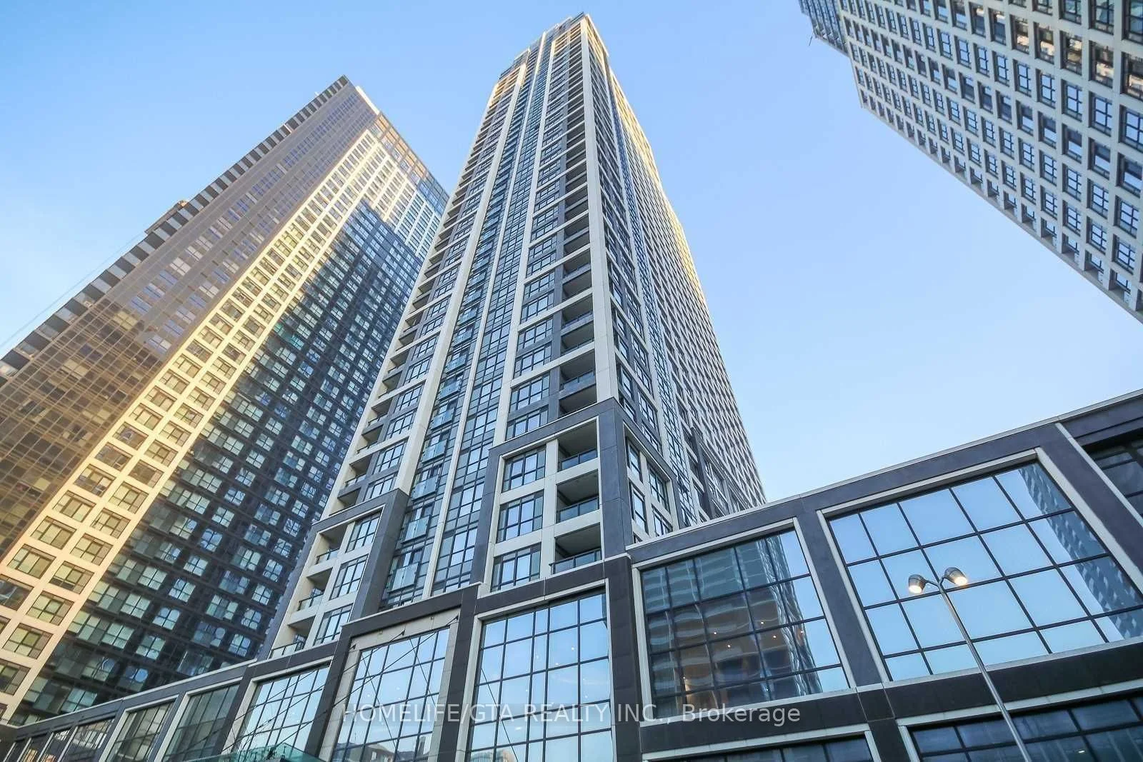 7 Mabelle Avenue 306, Toronto W08, On M9a 0c9