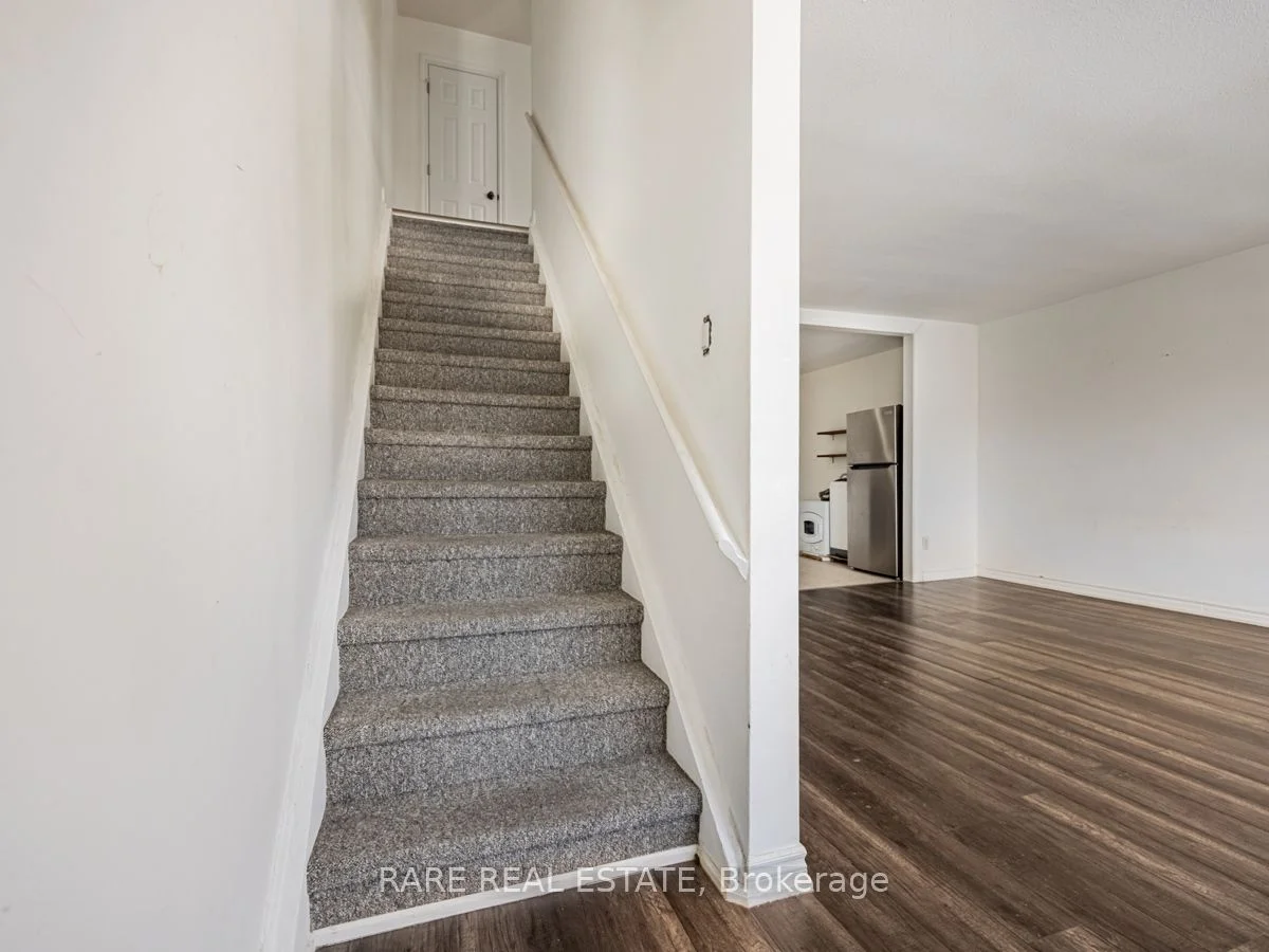 1842 LAKESHORE Road W 2, Mississauga, ON L5J 1J7