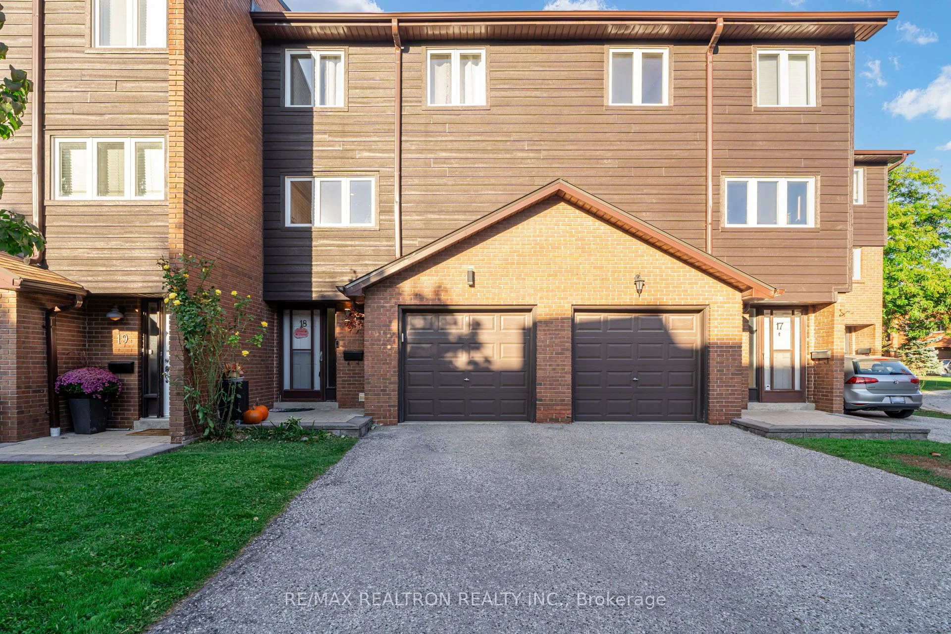 1755 Rathburn Road E 18, Mississauga, On L4w 2m8