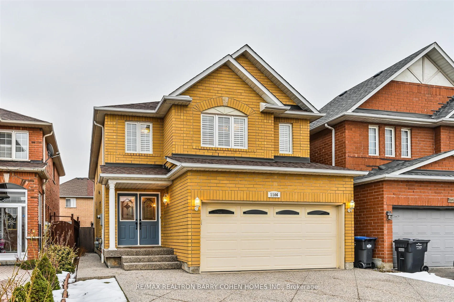 1106 Galesway Boulevard, Mississauga, On L5v 2t6