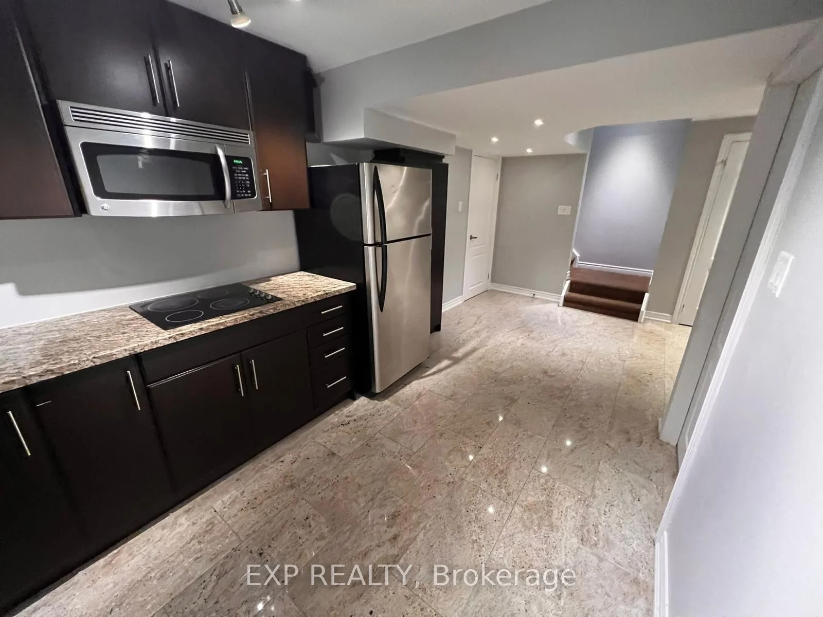 7290 Gagliano Drive, Mississauga, On L5w 1x3