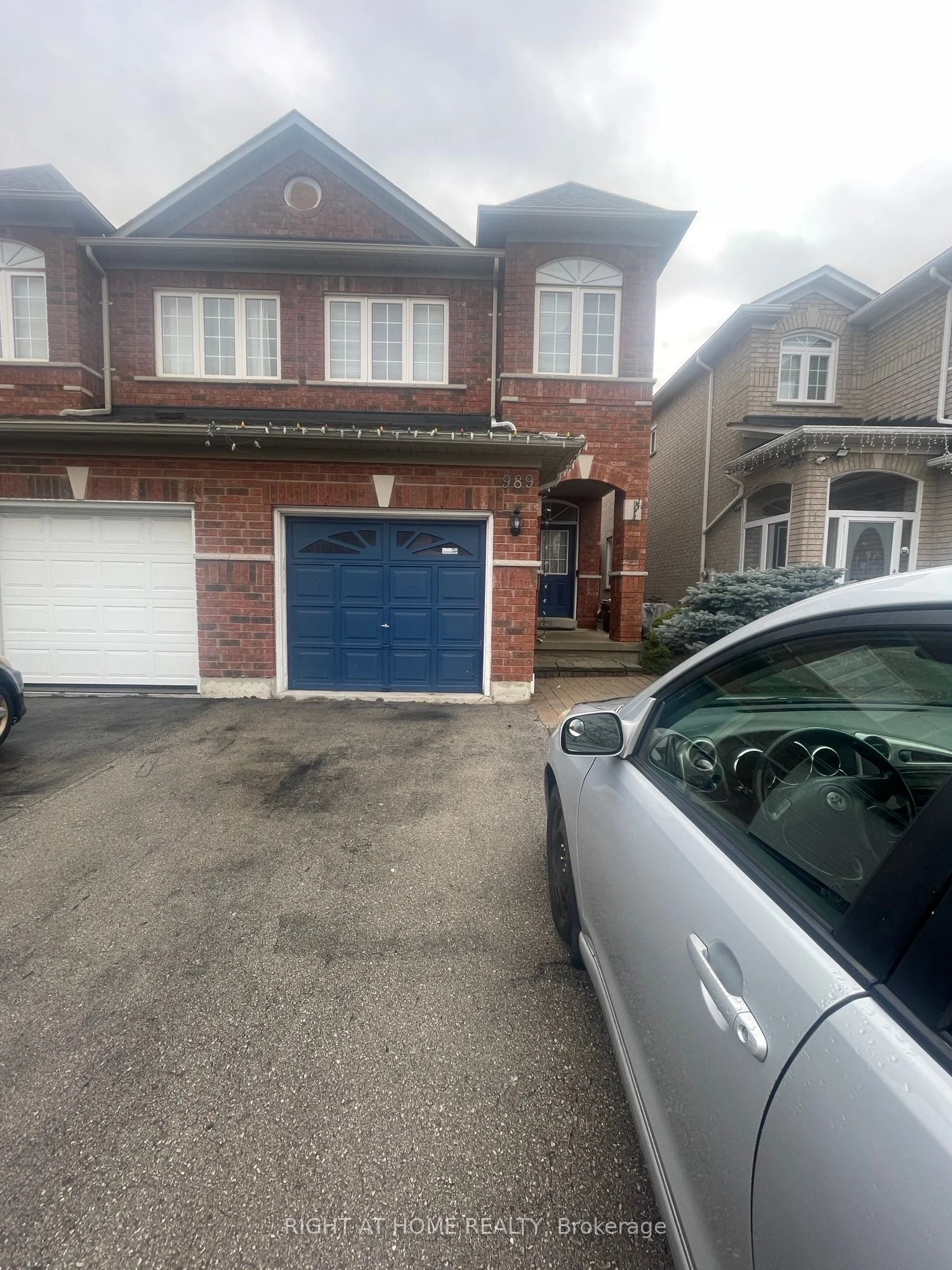 989 Ledbury Crescent, Mississauga, On L5v 2r3