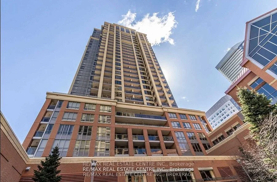 Condo Apartment in Mississauga