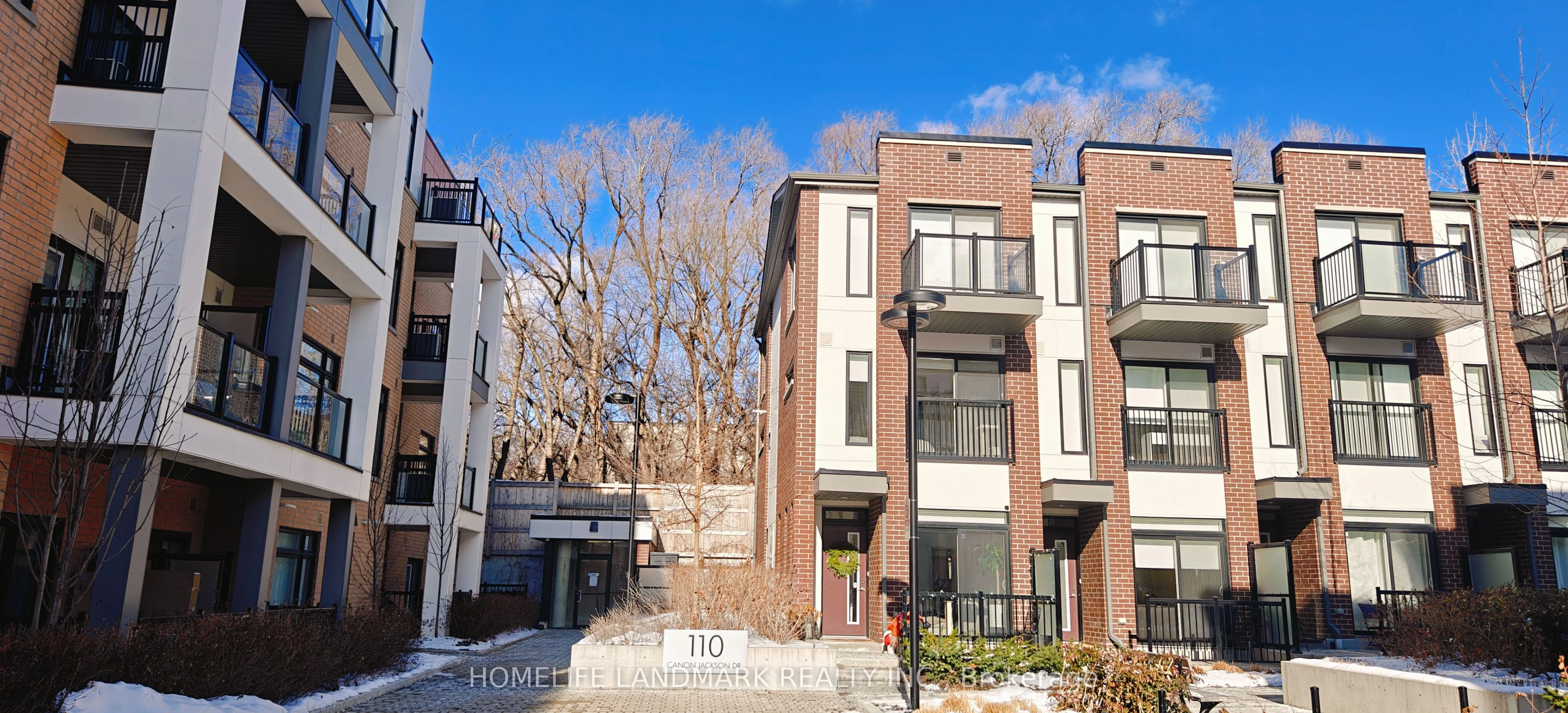 110 Canon Jackson Drive 105, Toronto W04, On M6m 0c1