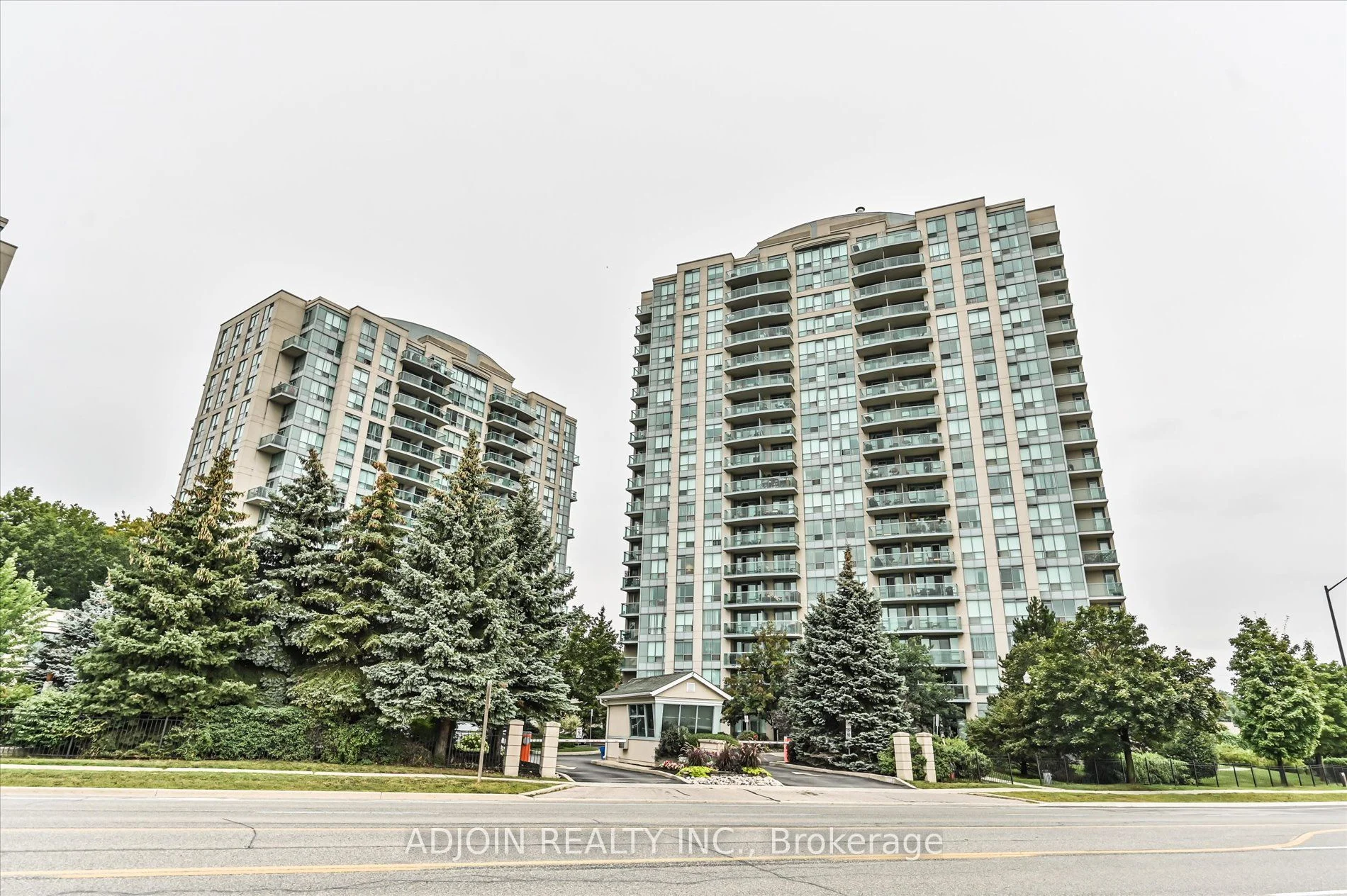 Condo Apartment in Mississauga